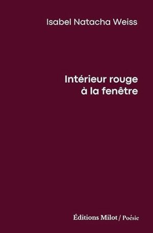 Intérieur rouge à la fenêtre